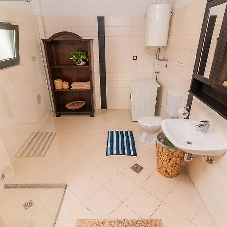 Casa Luigia Holiday home *
