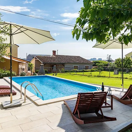 Casa Luigia Holiday home Pula